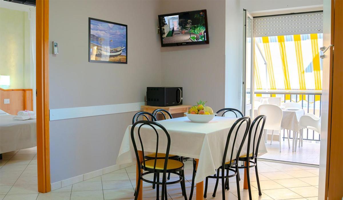Residence Riviera Alba Adriatica Exterior photo