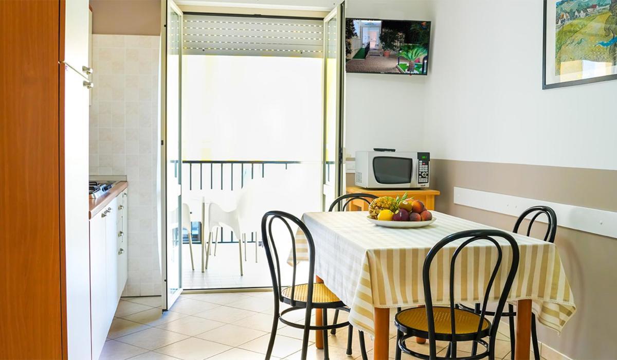 Residence Riviera Alba Adriatica Exterior photo