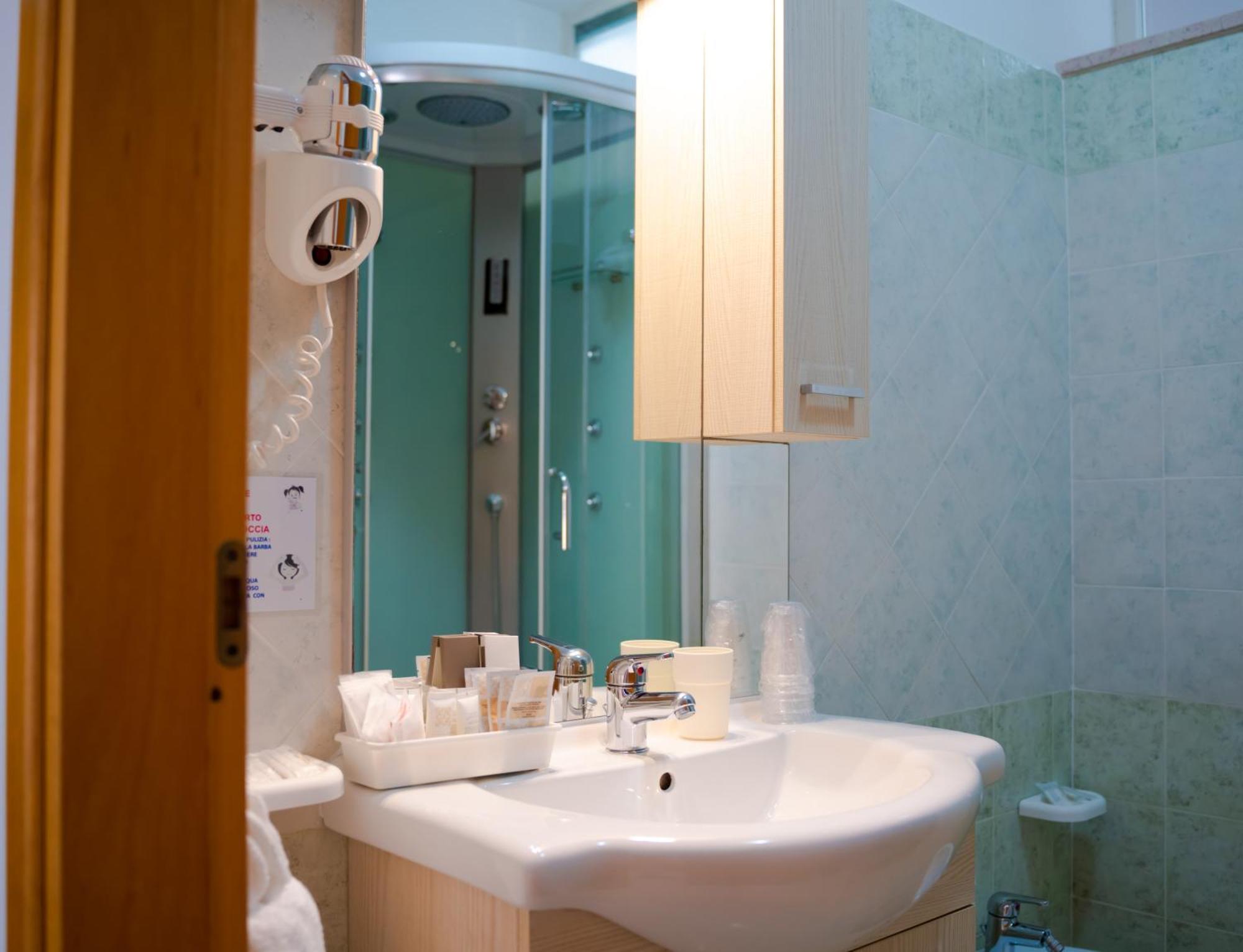Residence Riviera Alba Adriatica Exterior photo