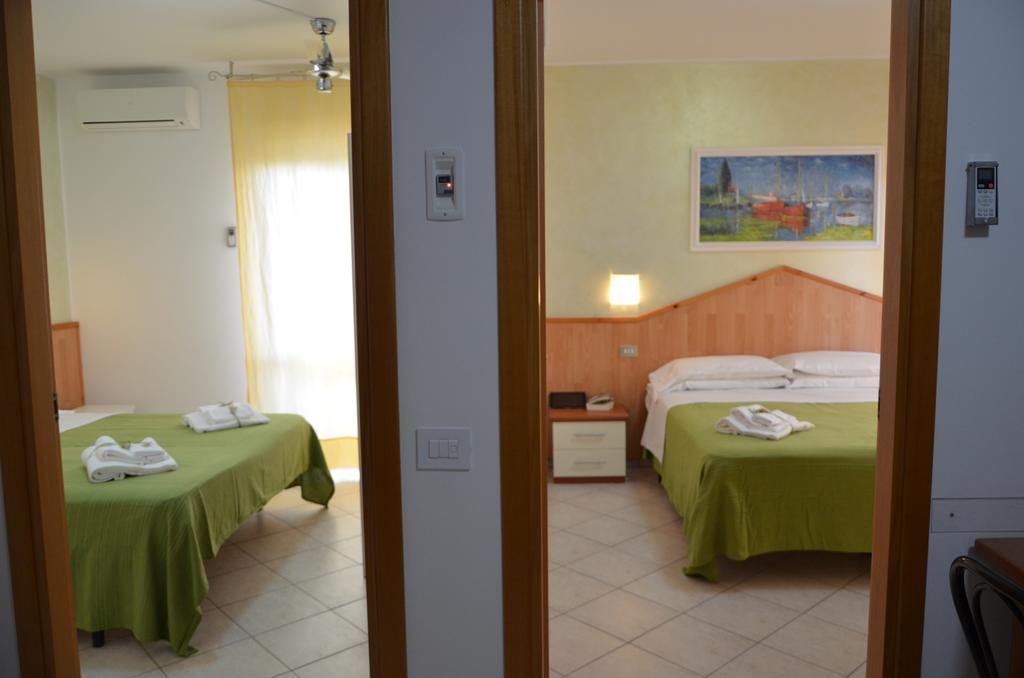 Residence Riviera Alba Adriatica Exterior photo
