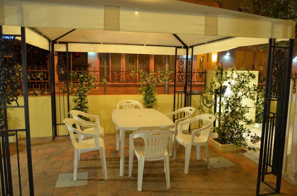 Residence Riviera Alba Adriatica Exterior photo