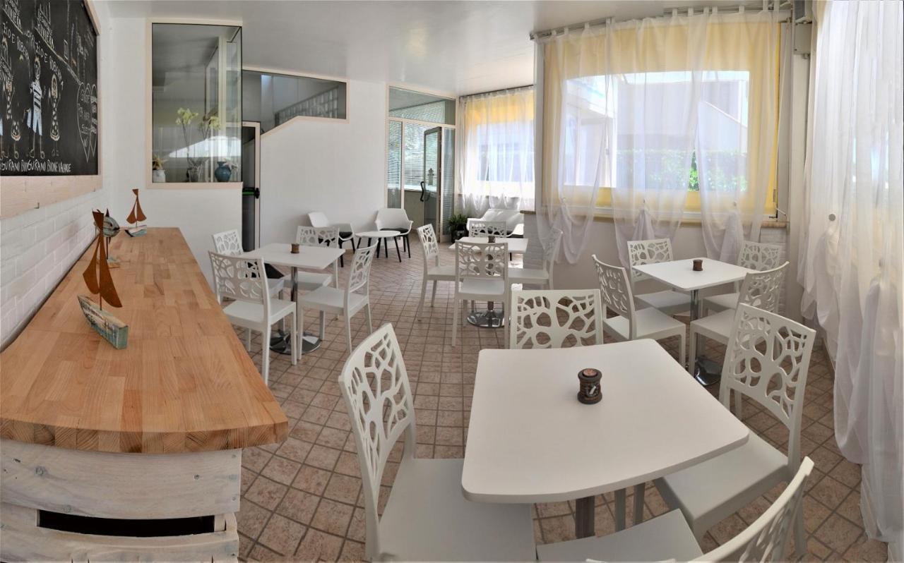 Residence Riviera Alba Adriatica Exterior photo